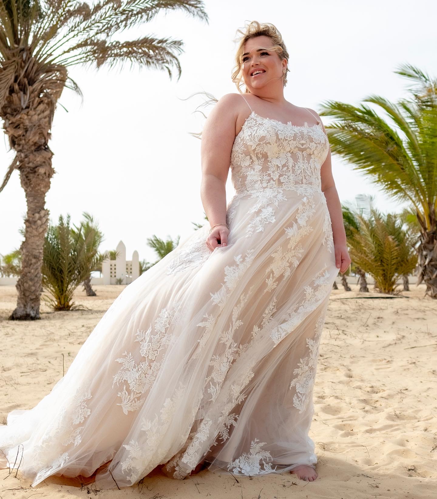 2023 Nov Arabic Aso Ebi Plus Size Lace Bohemian Wedding Dress Champagne A-line Vintage Summer Bridal Gowns Dresses ZJ203