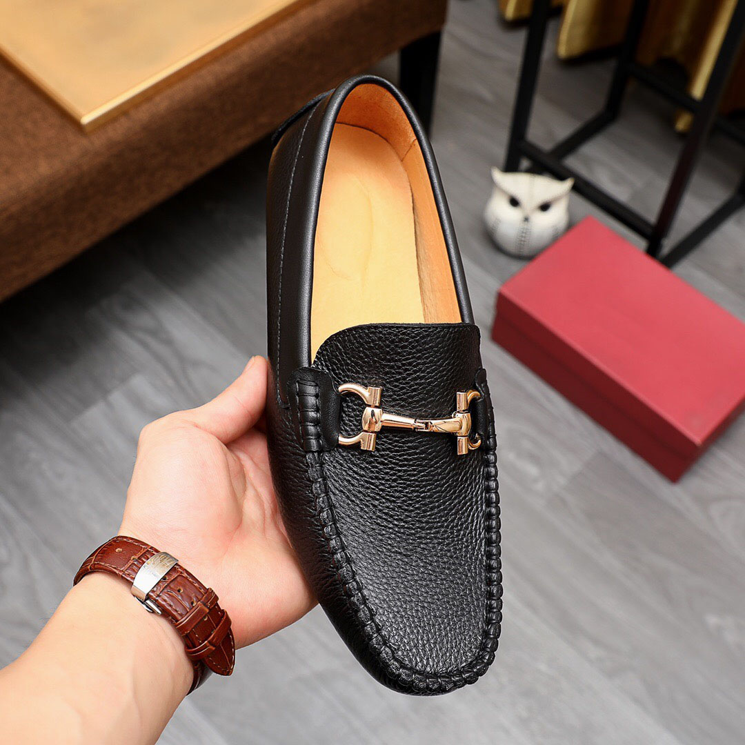 Hoogwaardige 2023 Men Dress Shoes Echt lederen mode Business Flats Mens Brand Designer Party Wedding Loafers Maat 38-45