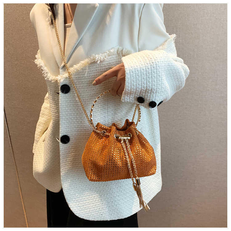 Shoulder Bags Trendy Designer Chain Rhinestone Bucket Bags Totes Handbag Purses Women Shoulder Crossbody Bags 2023 New Evening Clutch Bag