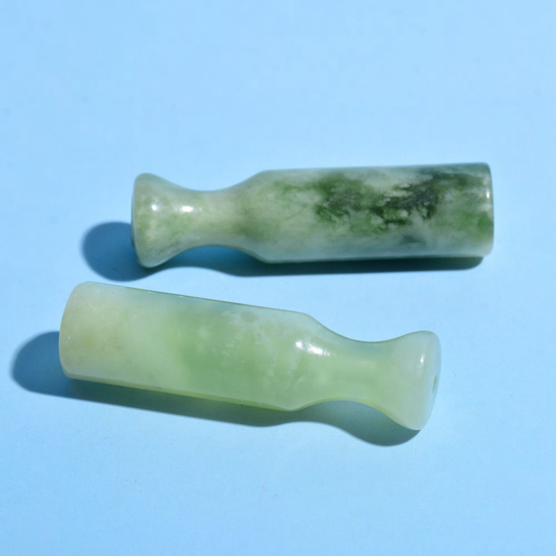 Coloré Jade Gemstones Fumer Tube One Hitter Portable Bong Herb Pipes À Tabac Porte-Cigarette Handpipe Filtre Embouchure Catcher Taster Bat Tips DHL