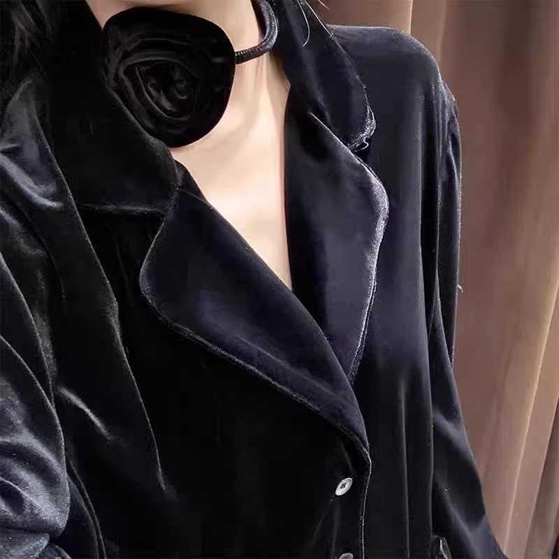 Women's Wool Blends TRAF Womens Floral Choker Velvet Blazer Black Lapel Long Sleeves Blazer Coat 2024 Autumn Winter Elegant Button Jacket Overcoat zln231124