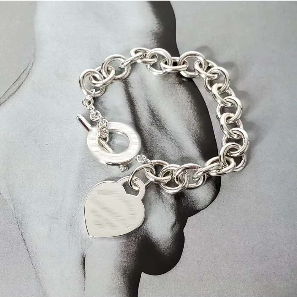 Classic Ot Love Chain Bracelet Fashion Design Hand Jewelry Ladies Live JP53