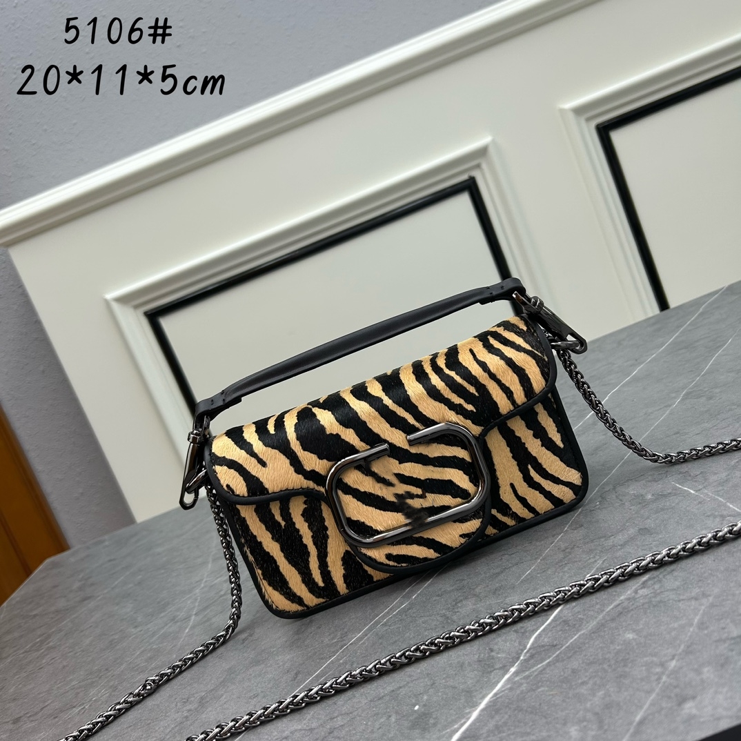 Designer Tote Luxury Calfskin Sac à épaule Zebra Impression de crossbody Sac mode Flip Flip's Tote's Classic Chain Sac deux tailles