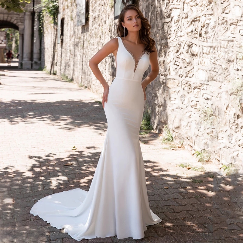 Shiny Sequined V Neck Mermaid Wedding Dresses Boho Garden Simple Satin Bridal Gowns Sweep Train Buttons Back Long Fashion Bride Second Reception Dress Robes CL2976