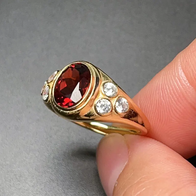 925 Gümüş Garnet Halkası 6mmx8mm VVS 1CT Günlük Aşınma İçin Doğal Garnet Halkası Solma 3 Katman 18K Altın Kaplama Taş Takı