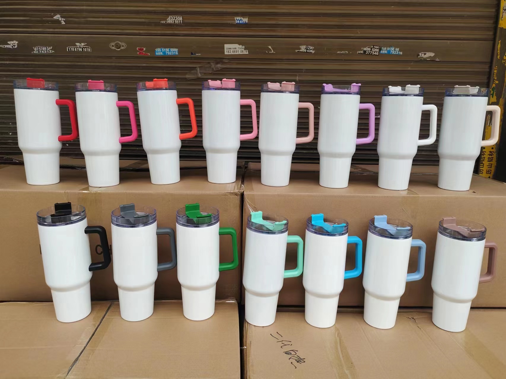 Almacén de existencias Tazas de 40 oz Vaso de sublimación Blanco con colores Tapas de mango Paja Café de acero inoxidable Gran capacidad Cerveza Vino Botella de agua Copa de camping aire B5