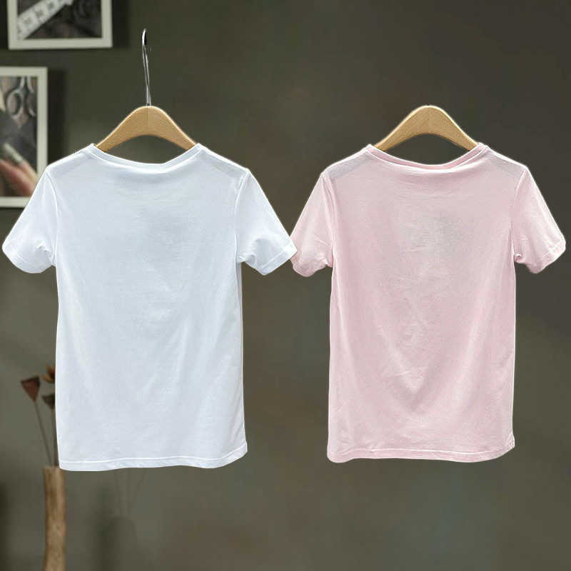 2024デザイナー衣料品高級デザイナーの新しい男子および女性の半袖スポーツウェアセットシャツ韓国夏の新しい刺繍レター短袖レギュラーTシャツトップ