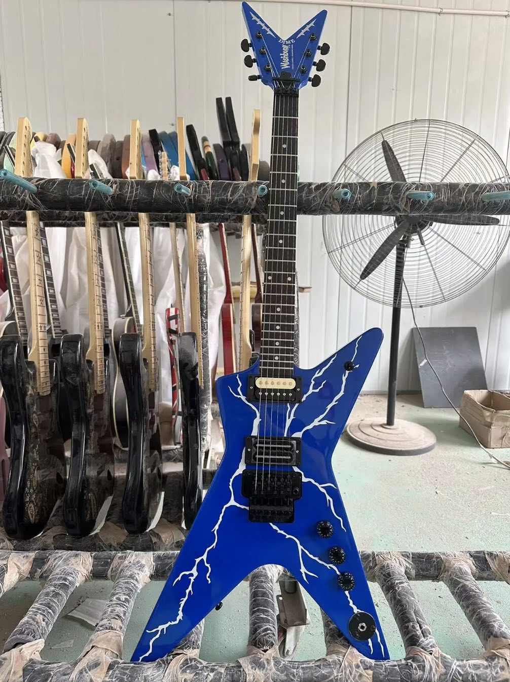 Qualidade personalizada Dime Bag guitarra elétrica luz superior madeira maciça preto acabamento brilhante