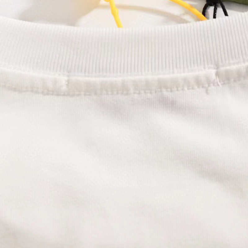Новая мужская и женская спортивная одежда в роскошном дизайнере 2023 Летняя новая футболка Симпатичная мультфильма с половиной рубашкой для рубашки с половиной рукава унисекс платье