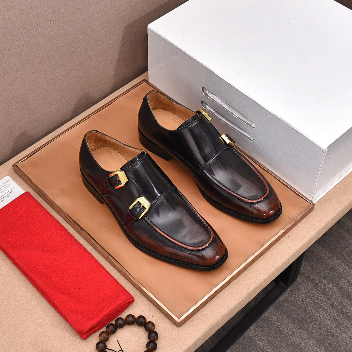 Hoogwaardige 2023 Heren Dress Shoes Business Echt lederen merkontwerper Classic Formal Flats Men Elegant Office Shoes Maat 38-46