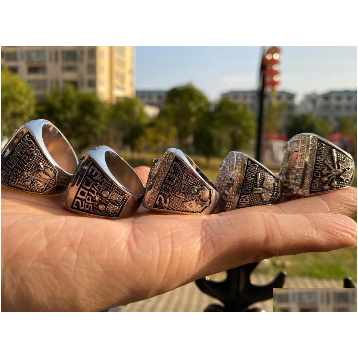 Solitaire Ring 5-delige basketbalteam kampioenen kampioenschapsring set met houten kist souvenir mannen vrouwen jongen fan brithday geschenk 2023 hip dhvzb