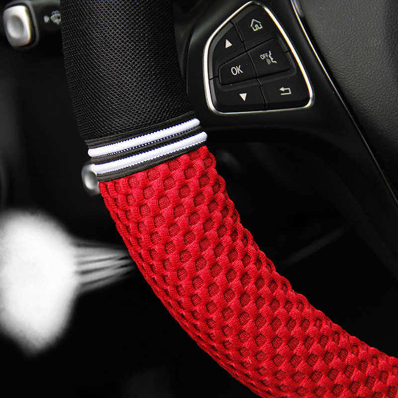 Ny Ice Silk 3D Massage Net Sports Styling Car Steering Ratt Fyra säsonger Non Slip Breattable Cool Steering Wheel Protect Cover