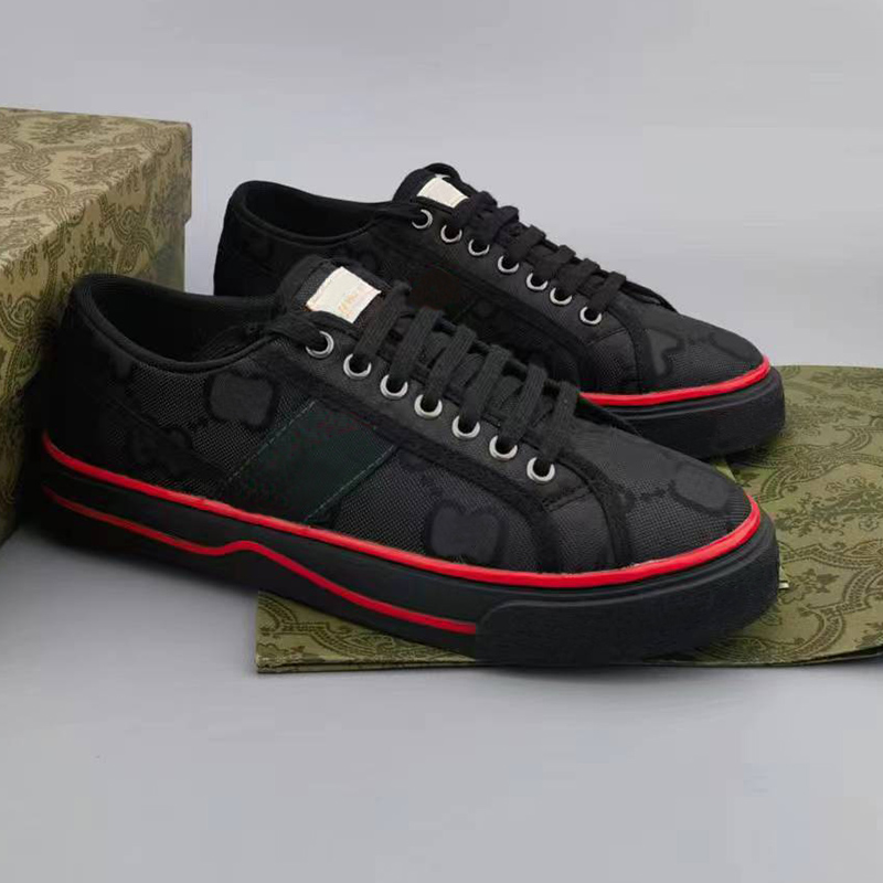 Tennis 1977 Canvas sneaker Menskvinnor Casual Shoes Italy Green and Red Web Stripe Rubber Sole Luxurys Sneakers Shoes