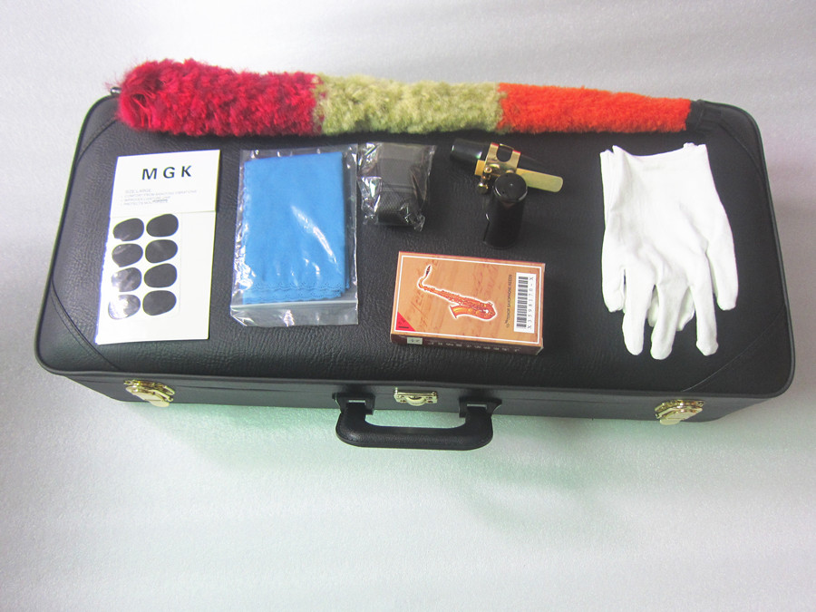 Professionele Rechte Sopraansaxofoon Japan YSS-82Z Bb B Platte Tuning Zwart Sax Muziekinstrumenten met case