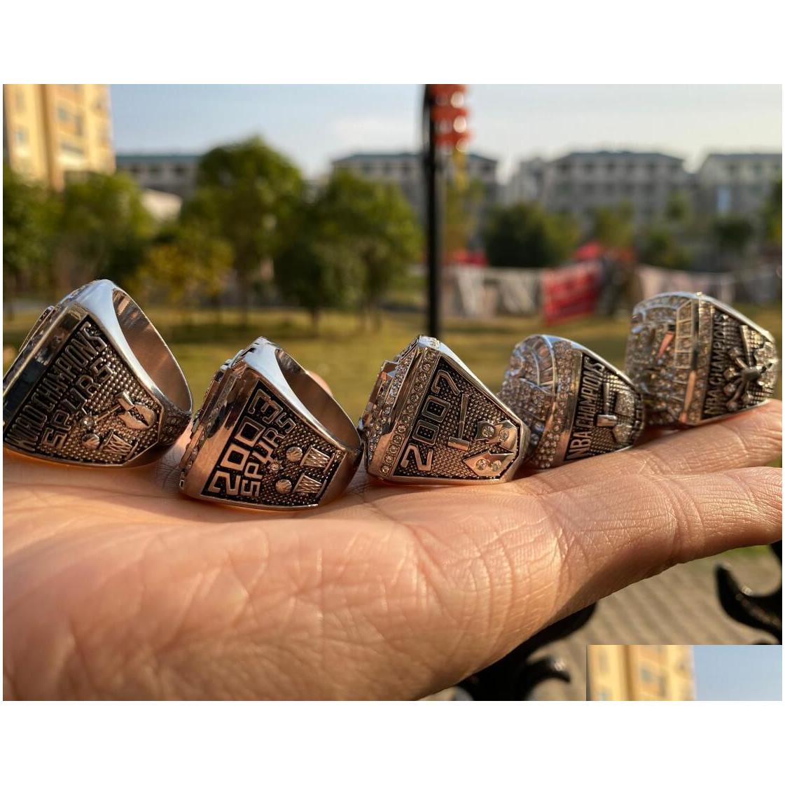 Solitaire Ring 5-delige basketbalteam kampioenen kampioenschapsring set met houten kist souvenir mannen vrouwen jongen fan brithday geschenk 2023 hip dhvzb