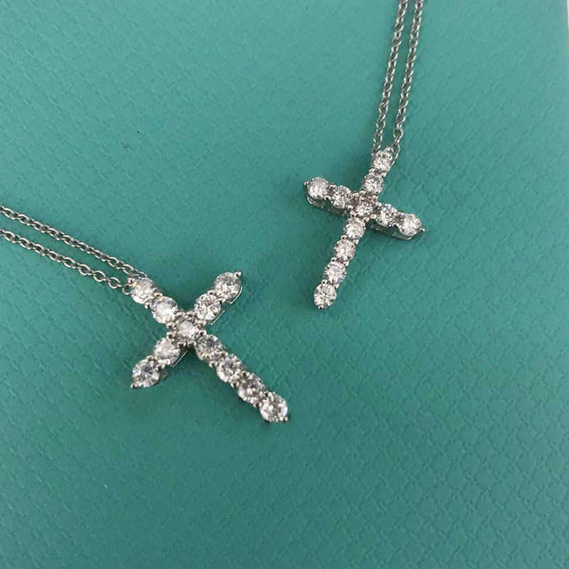 Designer Brand Tiffays S925 Sterling Silver Cross Cipndant Necklace Female Minori rosa Mens Light Luxury Clavicle Chain