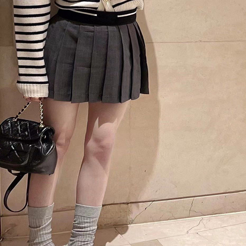 Designer Short Skirts Womens Skirt Fashion Grey Elastic Waist Pleated High Quality Versatile Women Sports Casual High Waist Student Half length shorts