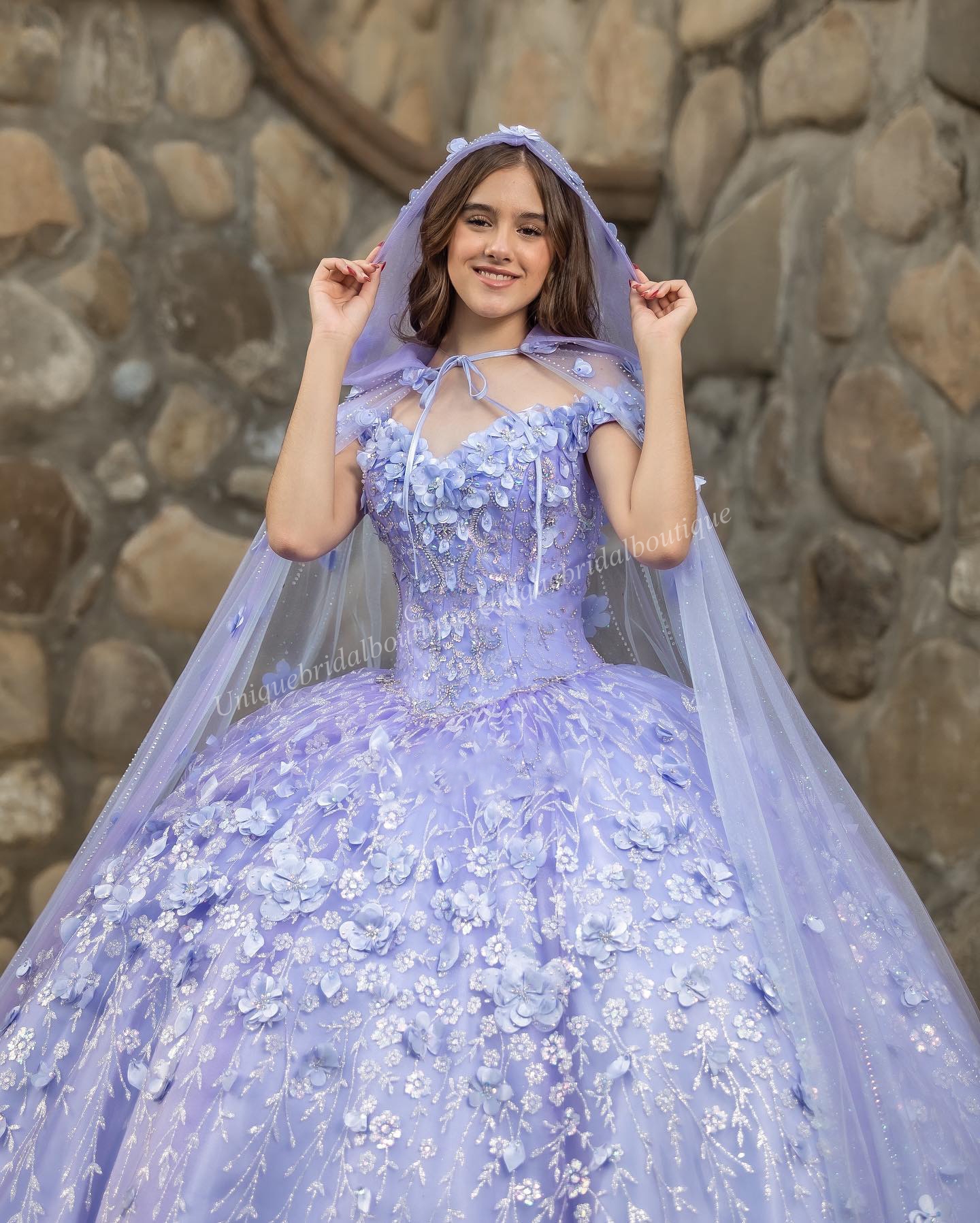 Bezauberndes Flieder Quinceanera Kleid mit Herzausschnitt 2023 mit Cape Schulterfrei Bodenlang Ballkleid Applikationen Vestidos De 15 Anos Rot Rosa Hellblau 3D Blumen Quitte NL