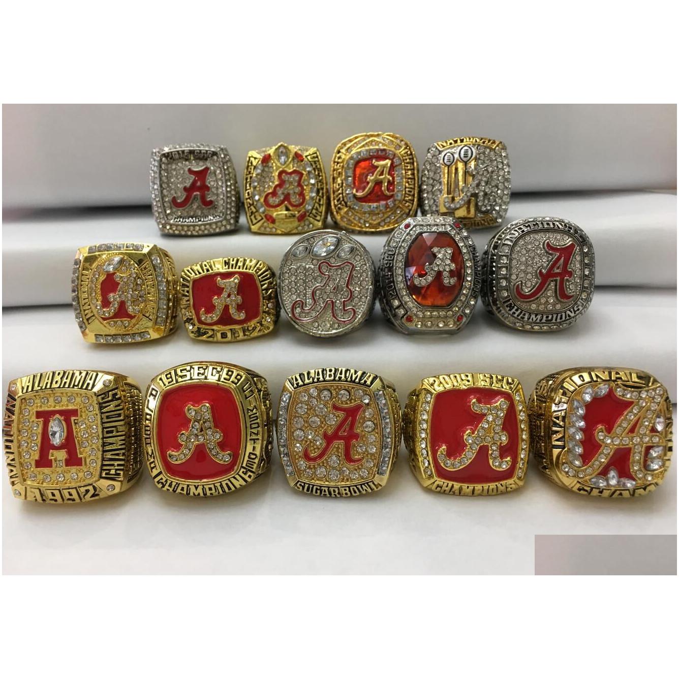 Anelli a grappolo 14 pezzi Alabama Crimson Roll Tide Campionato nazionale di football americano Anello Set Souvenir Uomini Fan Regalo Goccia all'ingrosso Dr Dhje1