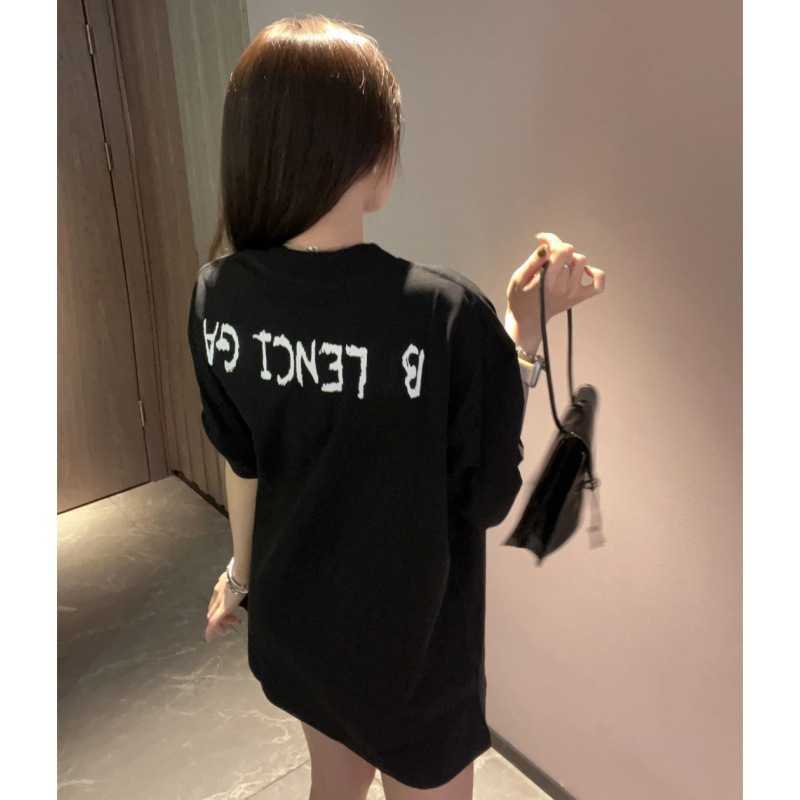 2023 Nouveau designer femmes t-shirt haut de gamme Chemise Version correcte Famille Miroir Filigrane Inversé Broderie Lettre T-shirt à manches lâches