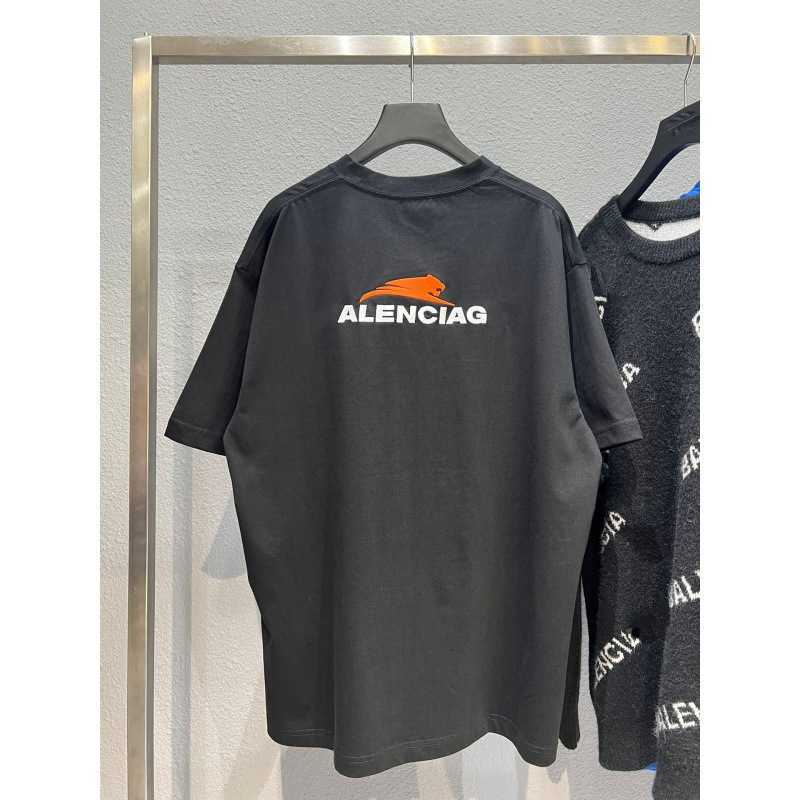 2023 Novo designer feminino camiseta high-end {straight} Ano final de trás do exclusivo Tiger L Bordado de manga do pescoço redonda Tee Men Women