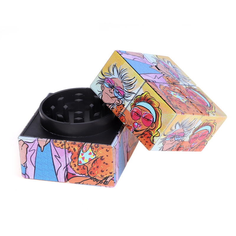 Pipes à fumer New Cartoon Smoke Grinder 50MM Creative Square Flower Wrapping Plastic Grinder