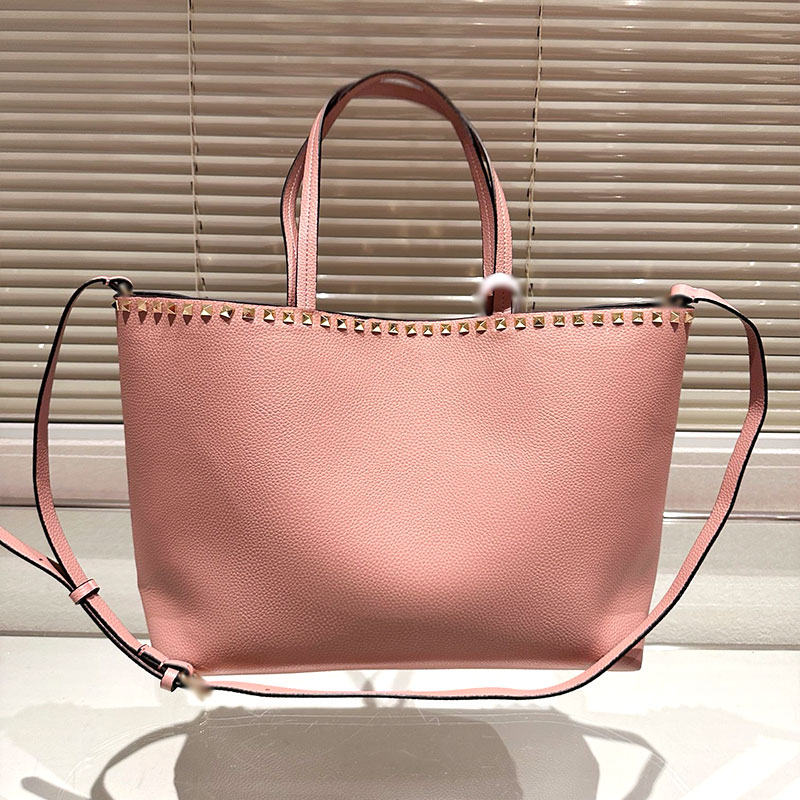 Moda Tasarımcı Çanta Premium Zarif Banliyö Gündelik Datlama Tüm Boyut 35x29 Perçinlenmiş Tote Çanta Elle tutulan Crossbody Bag