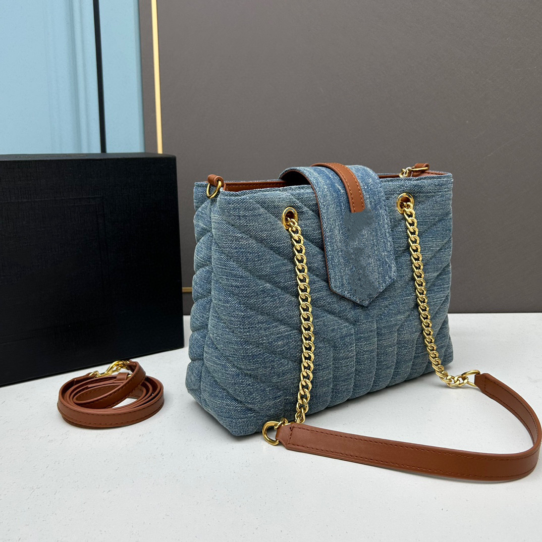 10A Borsa a tracolla Fashion lou Borsa classica in denim Borsa flip da donna Logo in metallo di grande capacità Spallacci in pelle firmati ID michafl_kops