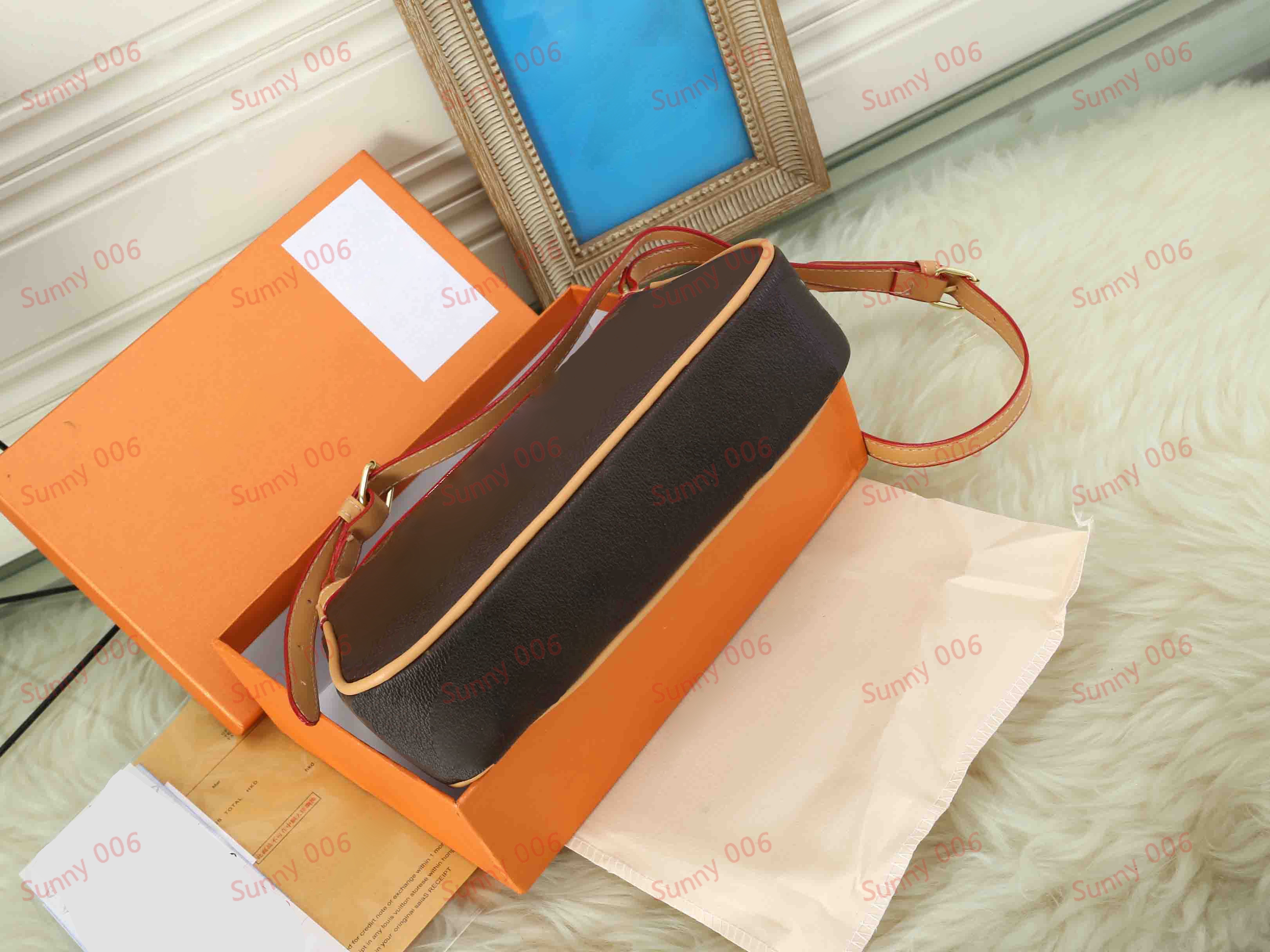 Ribbon Tassel Zippered Shoulder Bag Crescent Bags Satchel Curved Wallets Designer Underarm Package Cell Phone Bag Luxury Adjustable Strap