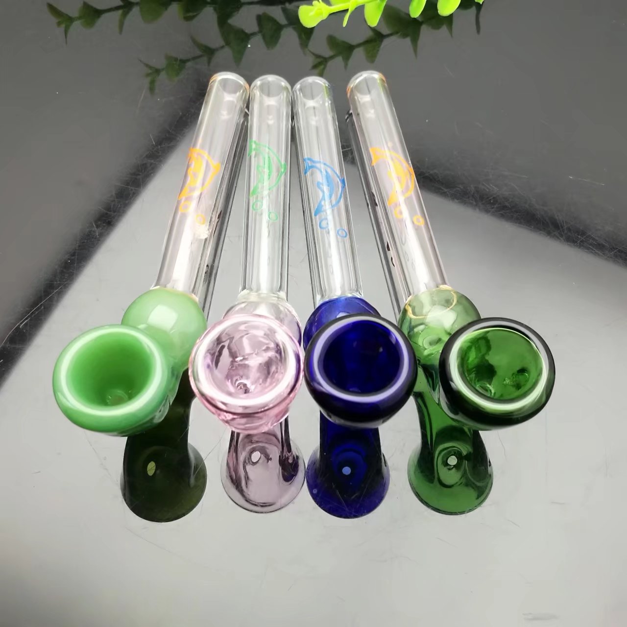 Pipes en verre, fabrication de narguilé soufflé à la main, coloré, dauphin, amour, nouveau tuyau concave en verre