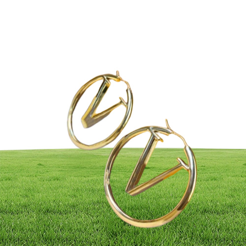 Nowe najlepsze akcesoria do biżuterii Paris Women Hoop Kolczyki Luksus 18K Gold Ear Studs Lady Nice Christmas Gift4356433208021