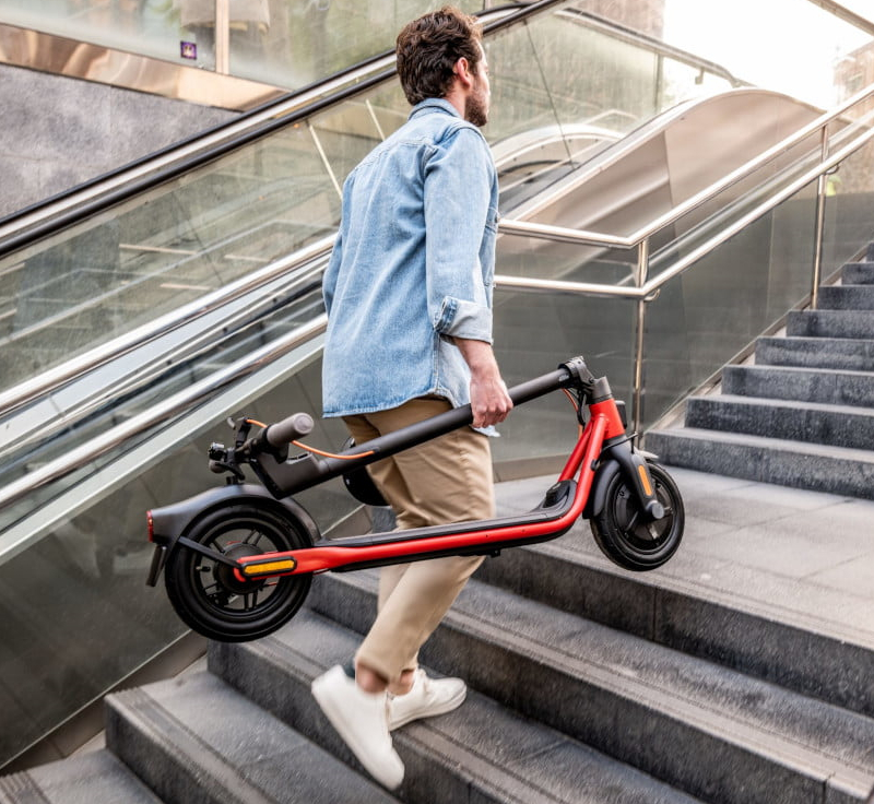 EU Stock Original Ninebot by Segway D18E/D28E/D38E Smart Electric Scooter 25km/h Max Speed D38E E-Scooter Up to 38km Range