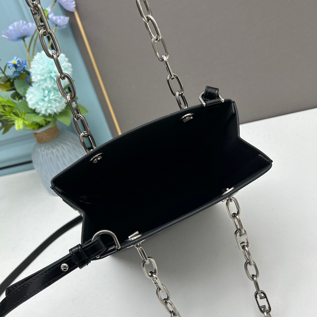 10a moda tote paketi çanta klasik çanta kadınlar büyük kapasite crossbody çanta büyük kapasiteli metal zincir tasarımcı kimliği michafl_kops