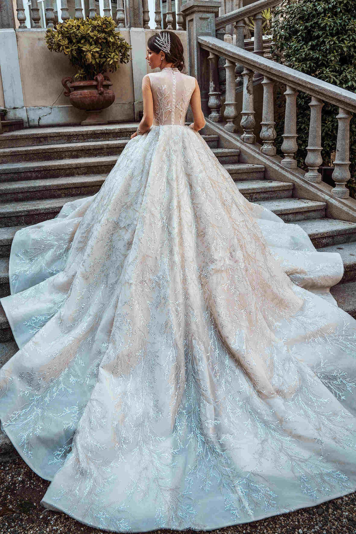 Robe de mariée princesse sur mesure, robe de mariée scintillante, col haut, manches courtes, luxe, robes de mariée en cristal