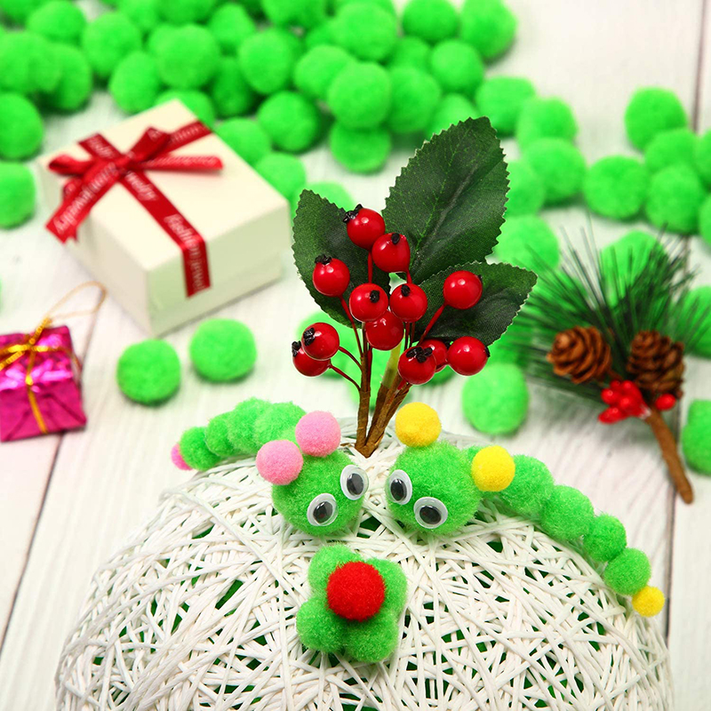 كرات Pom Poms Classe لـ DIY Creative Pompoms Decorations Kids Christmas Project Hobby Supplies Decortings Party Holiday Green