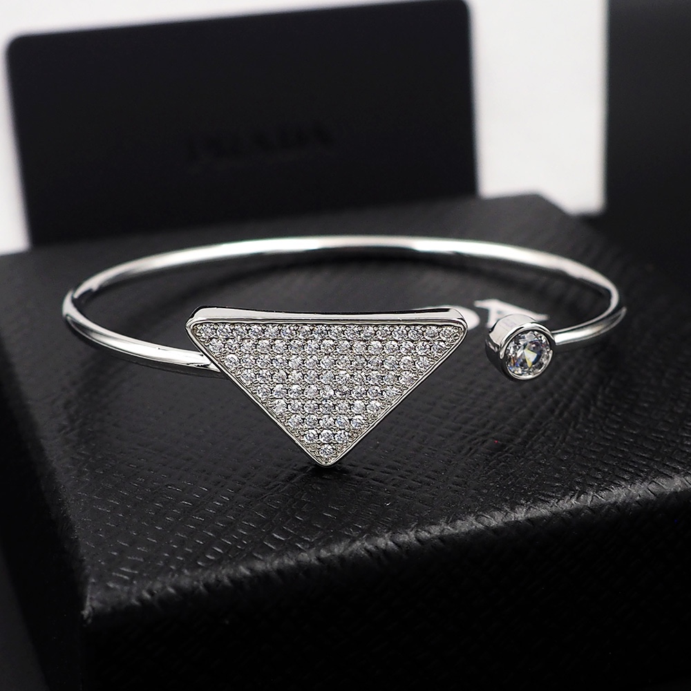 Bracelet designer bracelet designer jewelry for Women All diamond Triangle Top quality Stainless Steel 18K gold Classic New Christmas New Year Valentine