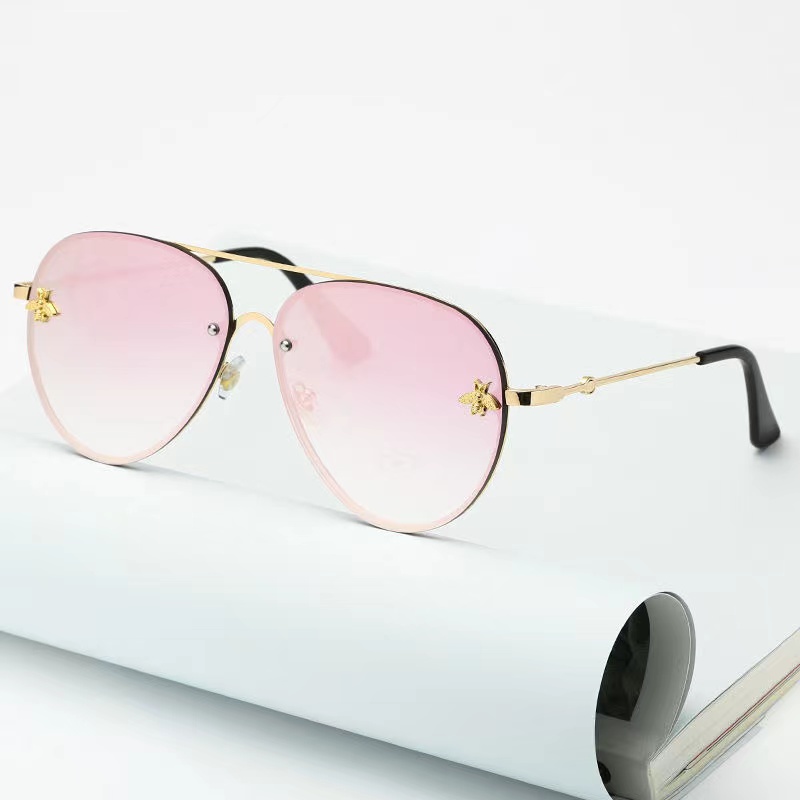 2023 تصميم العلامة التجارية النظارات الشمسية النساء الرجال مصمم نوعية جيدة أزياء معدنية المتضخم النظارات الشمسية خمر الإناث الذكور UV400