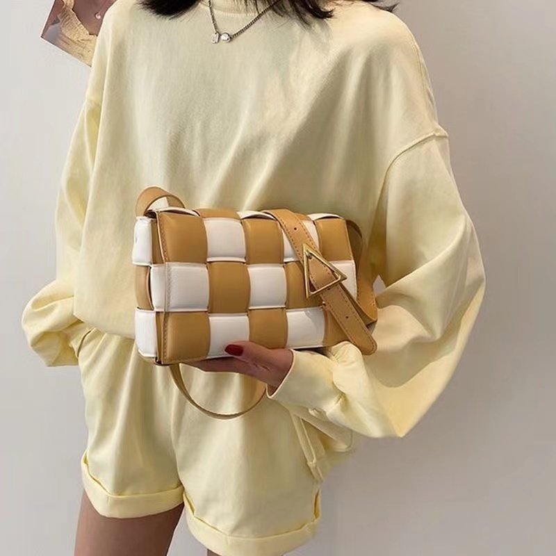 2023 البيع الساخن! حقائب الصيف الشهيرة للسيدات للسيدات محافظات Crossbody Clutch مصممة فاخرة أزياء حقيبة يد حقيبة حقيبة يد حقيبة حقيبة اليدين