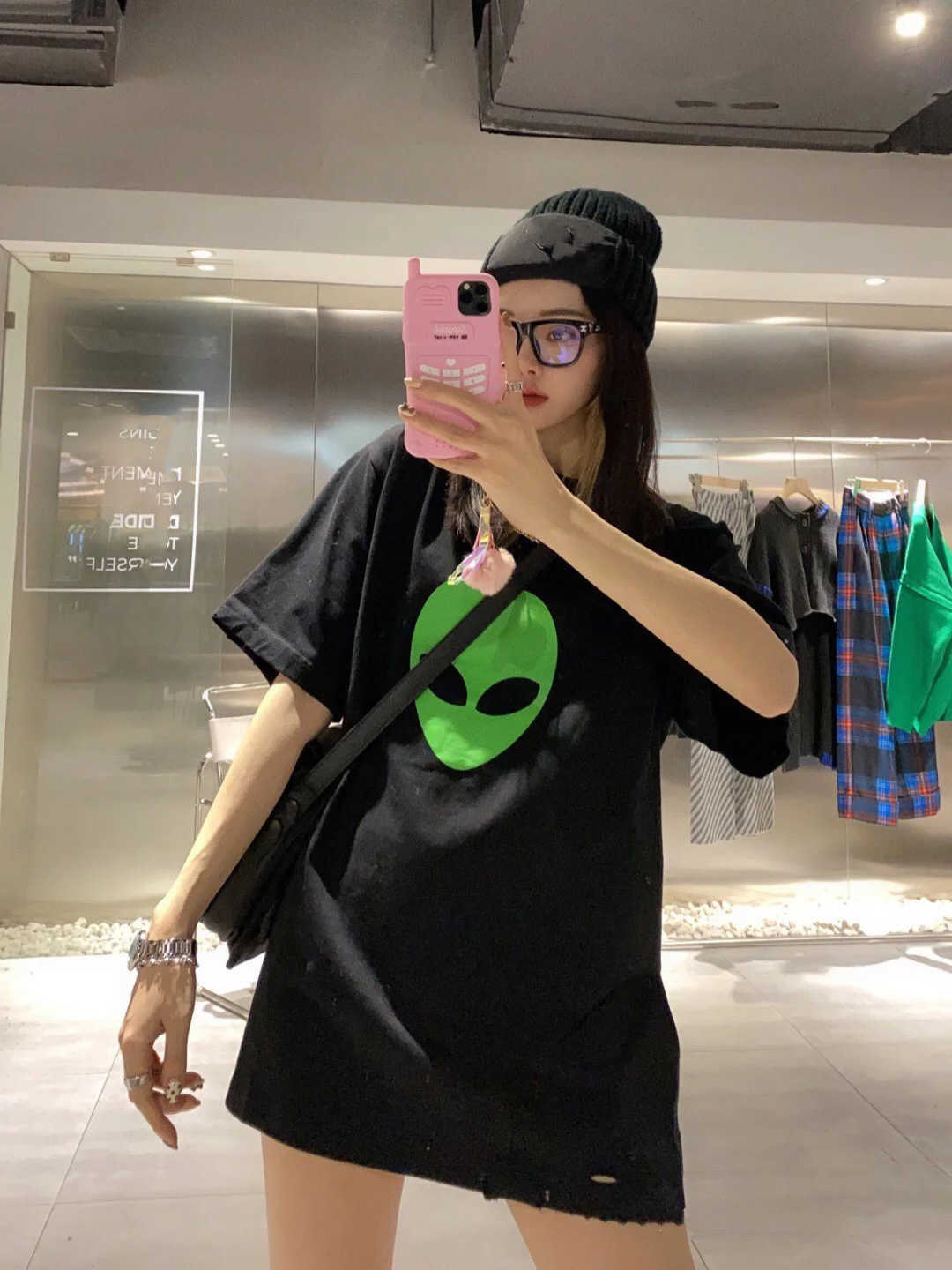 Ropa de mujer de diseñador 20% de descuento en camiseta Camiseta con estampado flocado de edición alta Camiseta unisex extraterrestre divertida y linda