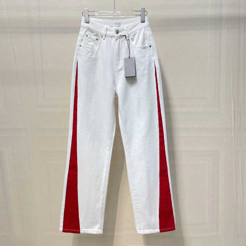 Jeans pour femmes Designer 2023SS Automne / Hiver Nouveau Pantalon en denim contrasté rouge et blanc Coupe 3D Jeans à jambe droite pour femmes VJ8H