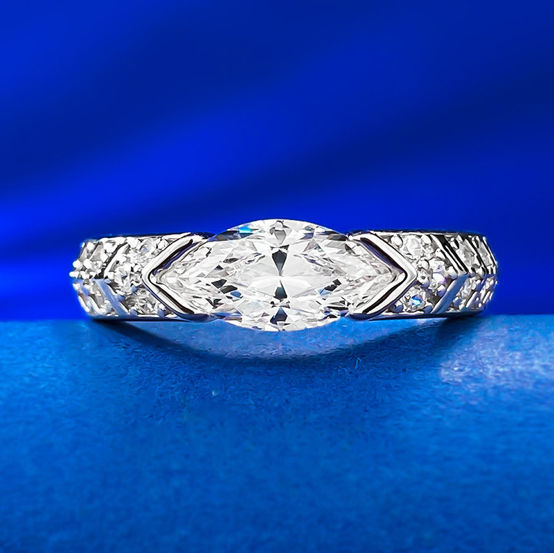 サファイアダイヤモンドリング100％リアル925スターリングシルバーパーティーウェディングバンドリング女性のための婚約ジュエリーギフトを約束する