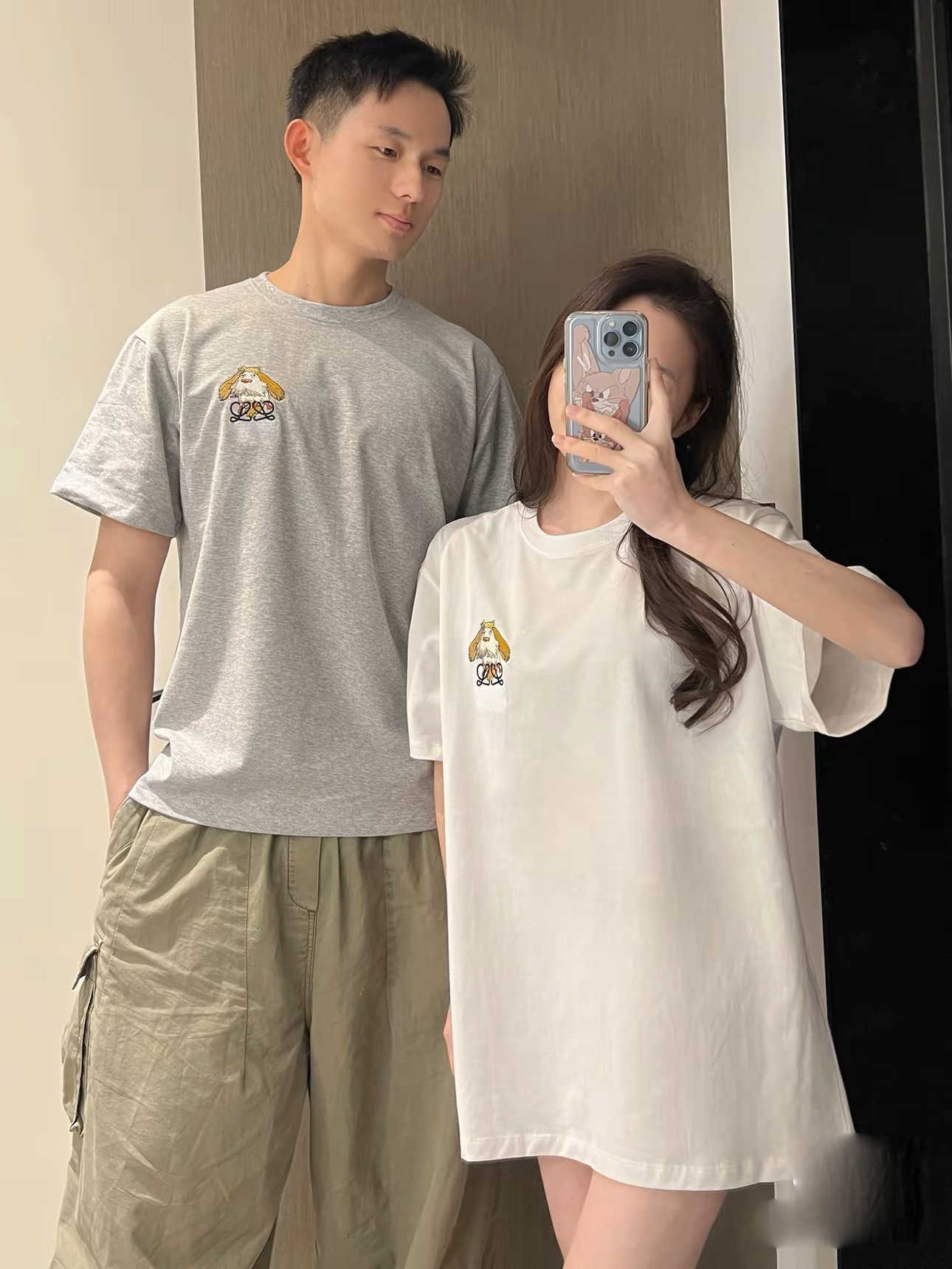 Designer new women t shirt Shirt The correct version of the Year street trend Luojia 23SS embroidered Hare's mobile castle OS loose sleeve T-shirt
