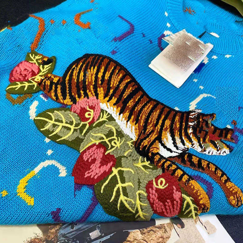 Designer Summer Women T-shirt Shirt Année de printemps de la série exclusive HEURD DUTY Hand Hand 3D Pattern Jungle Tiger vit à la vie