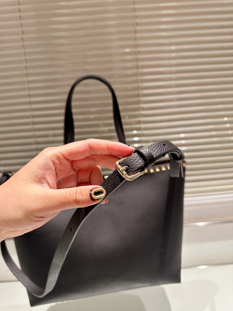 Perçin Tote Çanta Kadın Moda Alışveriş Satışları Omuz Çantaları Hobo Çanta Çantası Crossbody Hesger Çantaları Zarf Cüzdan Lüks Tasarımcı Çüzler Siyah Zarf Cüzdan