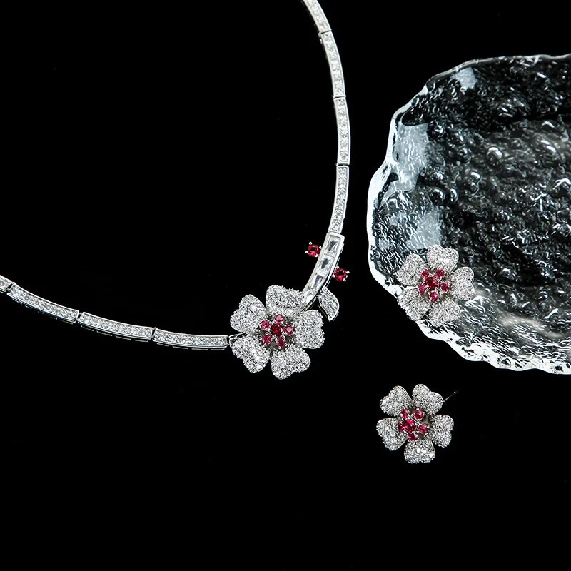 Ensembles de bijoux de mariage en argent Sterling 925, zircone cubique scintillante, ensemble de fleurs délicates pour femmes, magnifique collier et boucles d'oreilles 231129