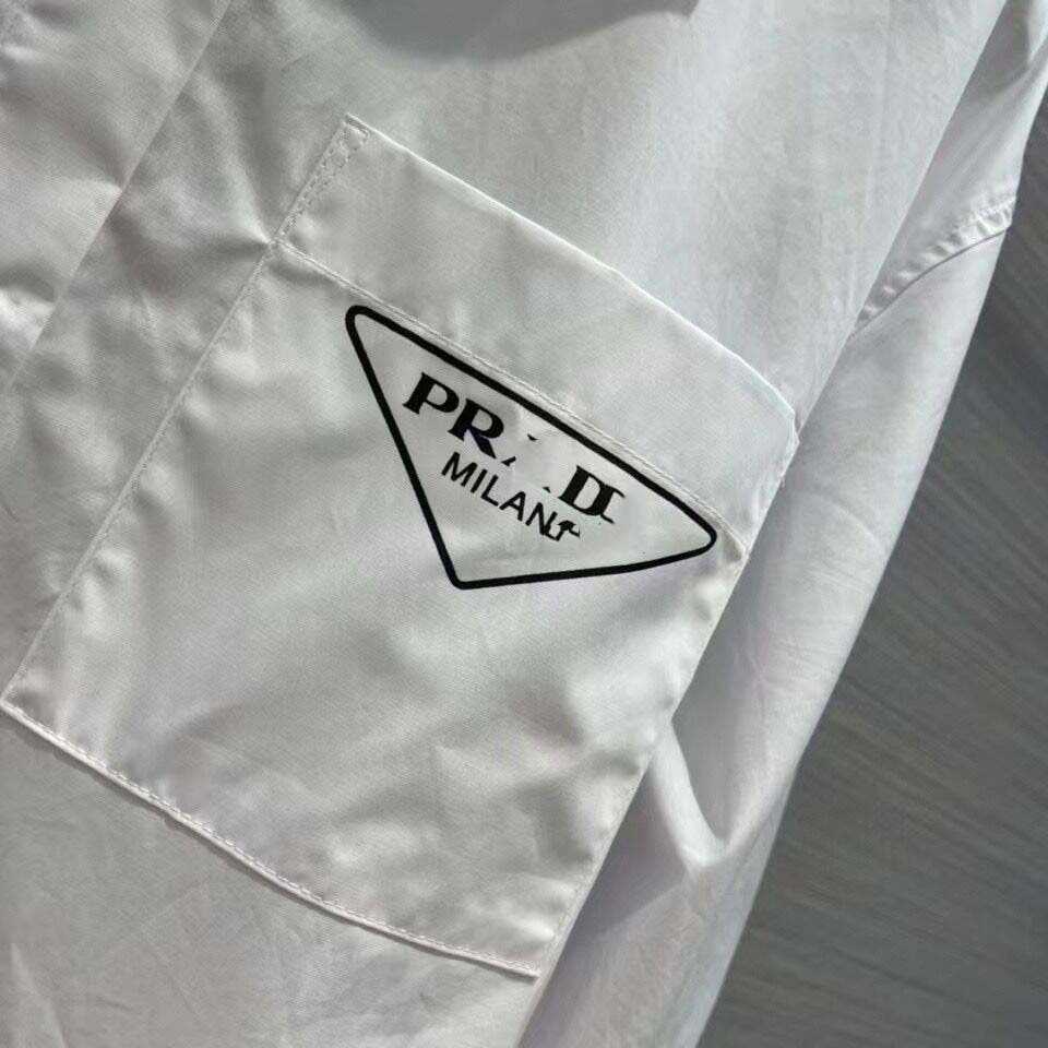 デザイナーサマーウィメンTシャツトライアングルドローストリングバブルホワイトシャツサマーカジュアルルーズルーズ汎用3/4スリーブトップ