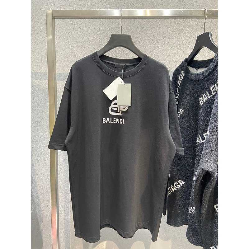 2023 قميص Tshirt جديد للسيدات عالي الجودة {مستقيم} Spring Summer Edition Classic Lock Print Sleeve T-shirt tysex زوجين للجنسين