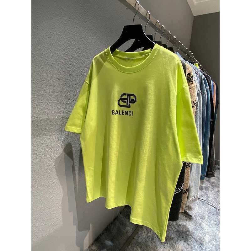 2023 قميص Tshirt جديد للسيدات عالي الجودة {مستقيم} Spring Summer Edition Classic Lock Print Sleeve T-shirt tysex زوجين للجنسين