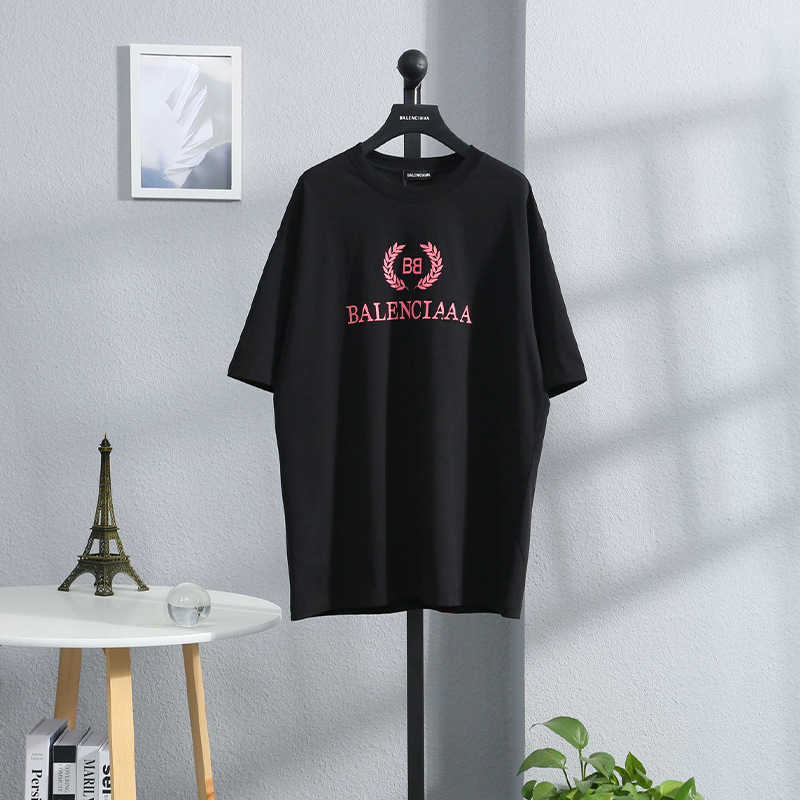 Designer de luxo feminino camiseta camisa alta edição clássica estilo de bordado de letra de trigo na camiseta de manga torácica Faixa solta para homens mulheres