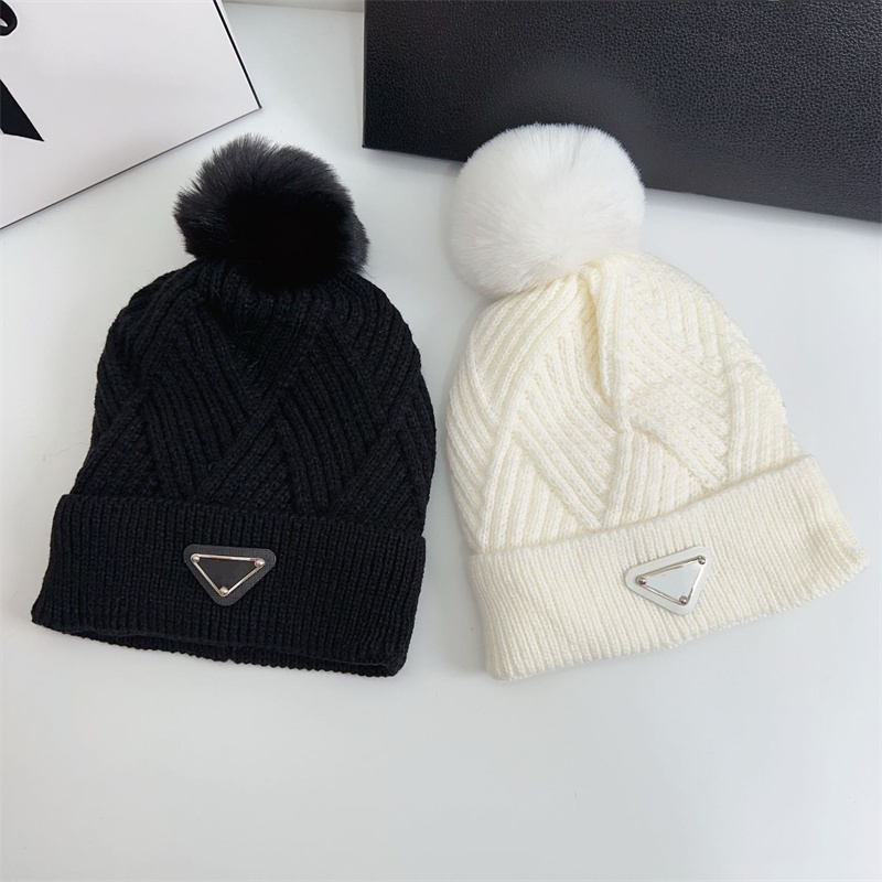 Marca de luxo designer gorro chapéus de malha moda inverno chapéu unisex versátil casual brimless chapéus quentes cashmere chapéus para homens e mulheres